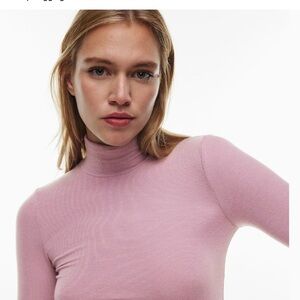 NWT Wilfred Light Pink Only Hip Long Sleeve Turtleneck Ribbed